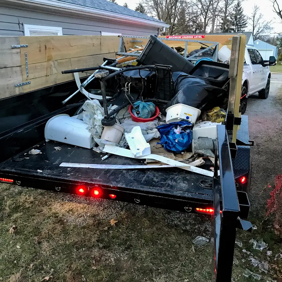 Roll-off dumpster delivered to a residential driveway in Benton Park
